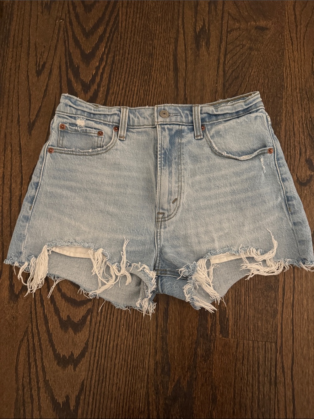 Abercrombie & Fitch Light Wash Distressed Denim Cutoff Shorts 26
